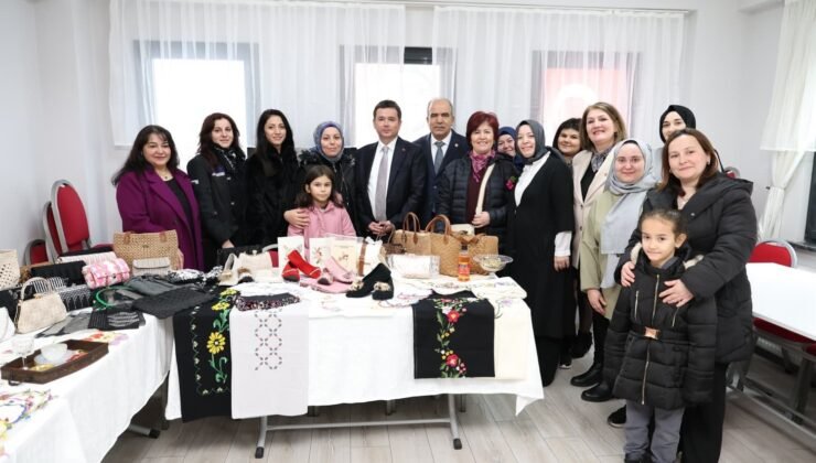 Mahalleli talep etti, Başkan Aydın hemen yerine getirdi