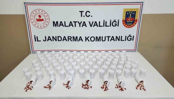 Malatya’da 5 bin 561 adet sentetik ecza hap ele geçirildi