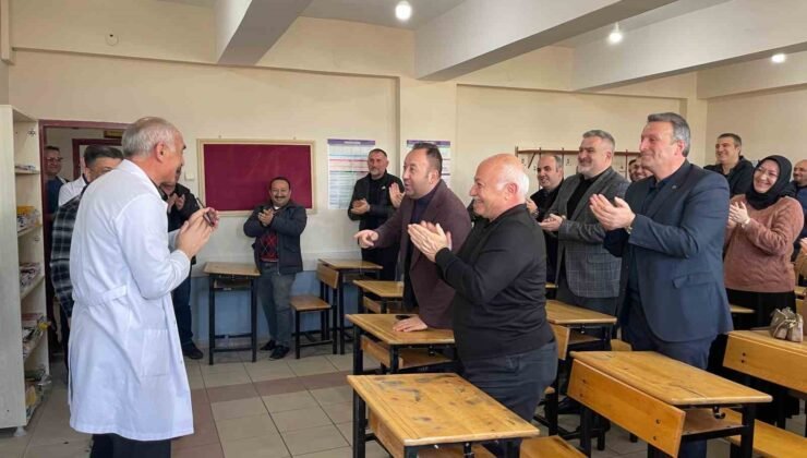 Mezun öğrencilerinden öğretmenlerine unutulmaz veda