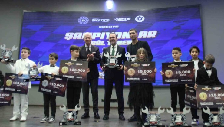 Motosikletin şampiyonları kupalarına İzmir’de kavuştu