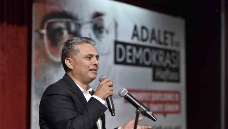 Muratpaşa’da aydınlığa adanmış bir panel