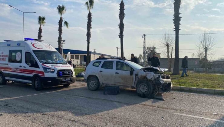 Otomobil ile üç tekerlekli motosiklet çarpıştı: 1 ölü