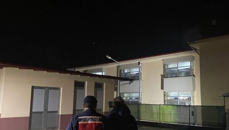 Rize’de 2 ayrı olayda aranan 2 kişi yakalanarak cezaevine gönderildi