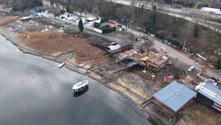 Sapanca Gölü’ndeki kaçak yapılar için ekipler sahaya iniyor