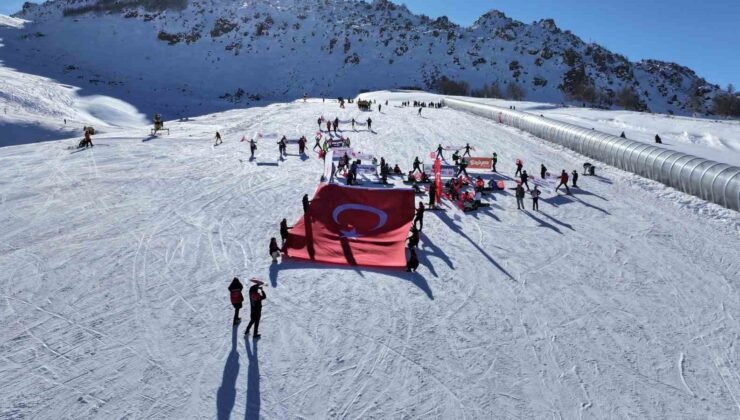 Sarıkamış şehitleri Erciyes’te anıldı