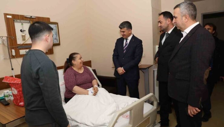 Şener, yeni yıl gecesinde kamu çalışanlarıyla buluştu