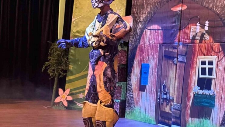 Sincan Belediyesi’nden tiyatro şöleni