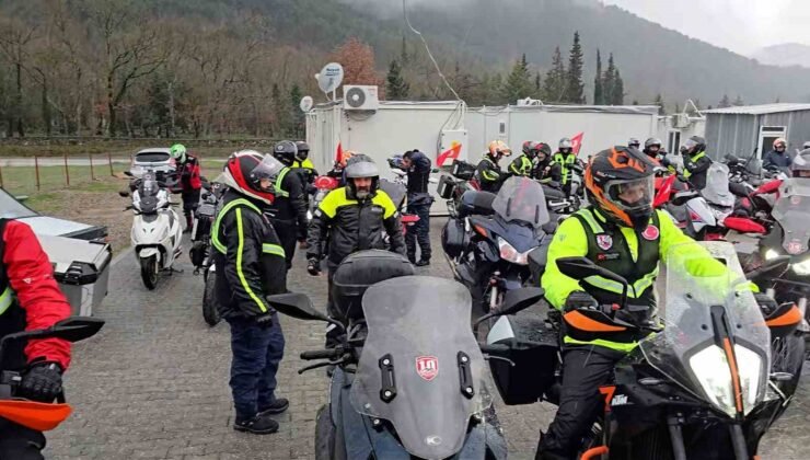 Sındırgı’da depremzedelere motorcu morali