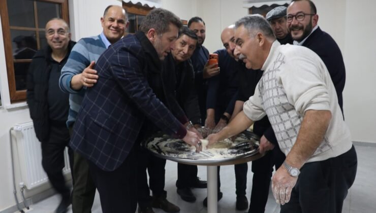 Sivas’ta kış gecelerinin vazgeçilmez lezzeti tel helva kültürü yaşatılıyor