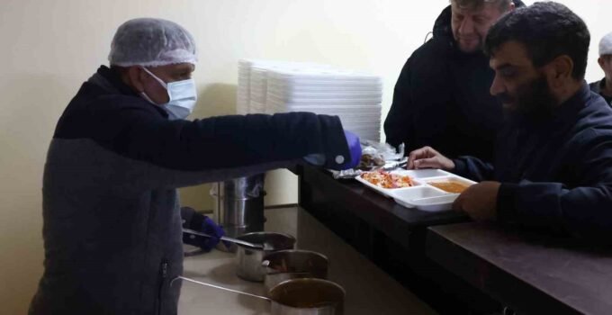 Soğuk havalarda evsizlere BİMEKAN hizmeti