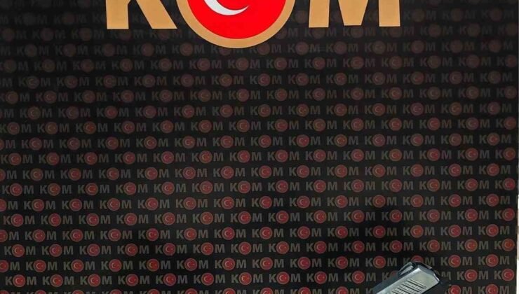 Sosyal medya paylaşımları silahlarını ele verdi