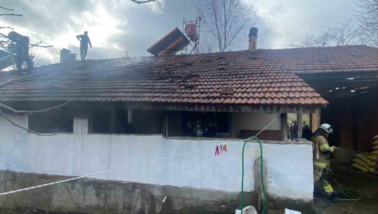 Tek yaşayan adamın evi küle döndü