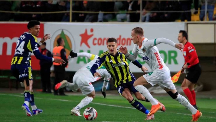 Trendyol Süper Lig: Corendon Alanyaspor: 2 – Fenerbahçe: 3 (Maç sonucu)