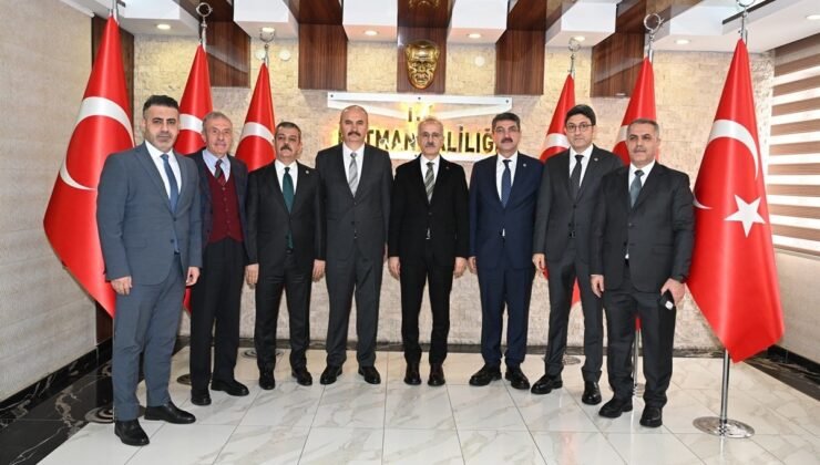 Ulaştırma ve Altyapı Bakanı Uraloğlu Batman’da