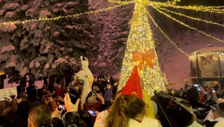 Uludağ’da 2026’ya coşkulu merhaba: Gökyüzü havai fişeklerle aydınlandı