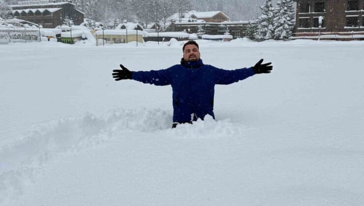 Uzungöl’de kar kalınlığı 1 metreyi aştı