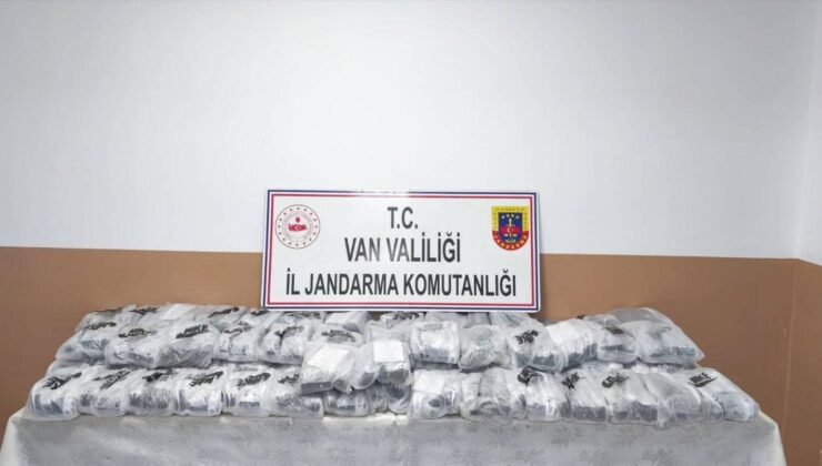 Van’da gümrük kaçağı malzeme ele geçirildi