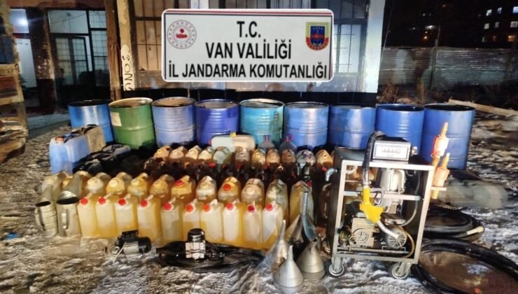 Van’da kaçak akaryakıt ve sentetik hap ele geçirildi
