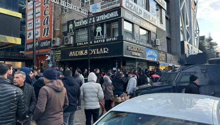 Van’da kuyumcunun altın ve paralarla kayıplara karıştı iddiası