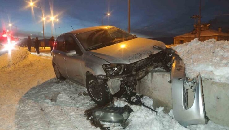 Van’da trafik kazası: 3 yaralı