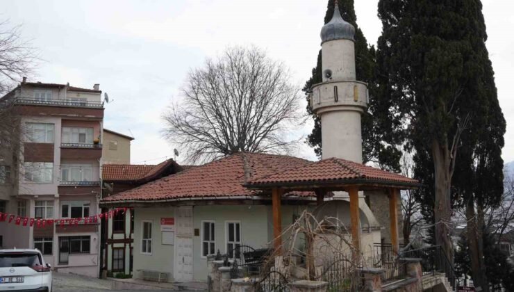Yumurta parasıyla yapılan 395 yıllık cami restorasyona alındı