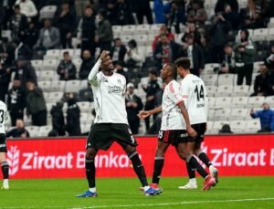 Ziraat Türkiye Kupası: Beşiktaş: 2 – Ankara Keçiörengücü: 0 (İlk yarı)