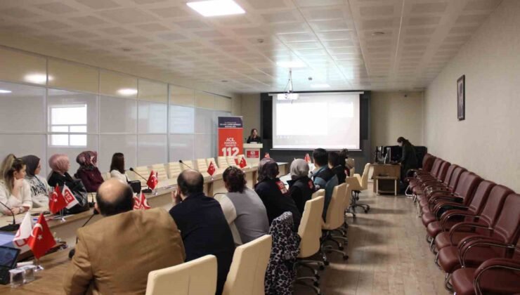 112 Acil Çağrı Merkezi’nde genel değerlendirme toplantısı yapıldı