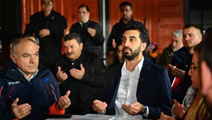 6 Şubat depremlerinde hayatını kaybedenler Tuzla’da dualarla anıldı