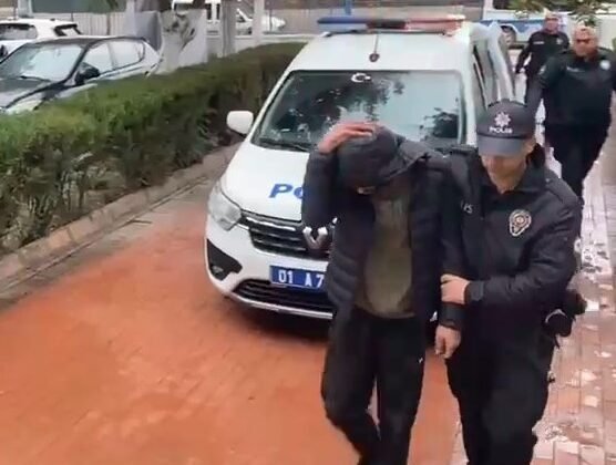 Adana’da firari hükümlü hırsız yakalandı