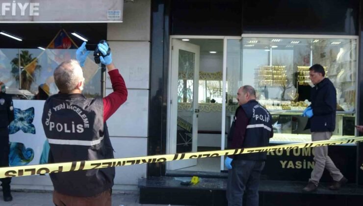 Adana’da silahlı kuyumcu soygunu