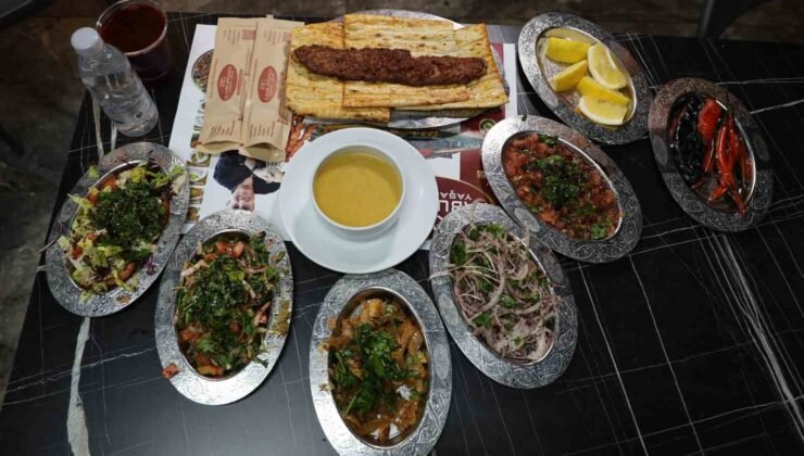 Adanalı kebapçılar Ramazan’a hazır: İftar sofralarında lezzet şöleni yaşanacak