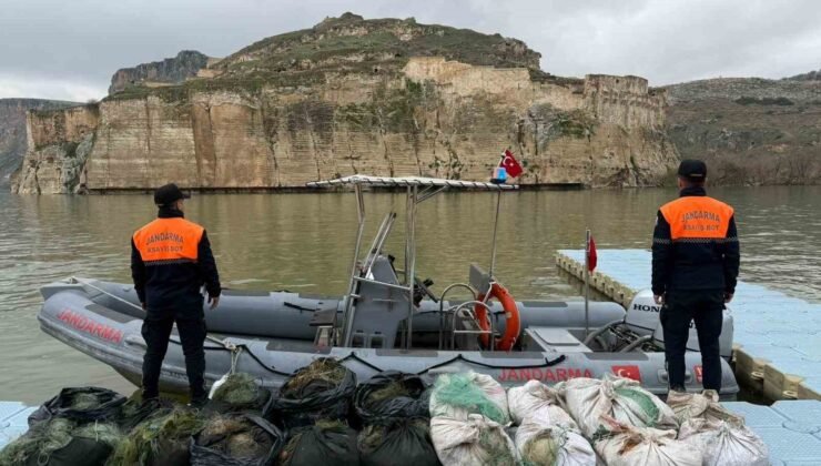 Ağ ile avlanma yasağına uymayan şahıslar jandarmaya yakalandı