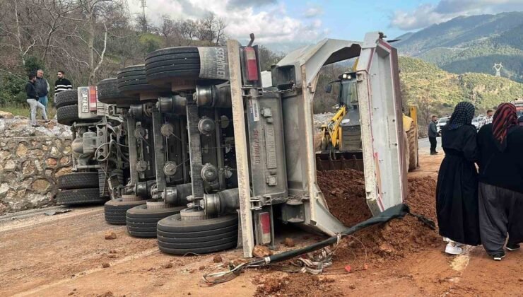 Alanya’da 1 kişinin öldüğü kazada tır şoförü tutuklandı