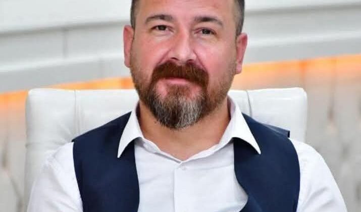 Alkol masasında arkadaşını bıçaklayarak öldürdü