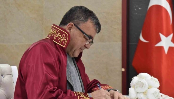 Altıeylül’de yeni evlenecek çiftelere 10 bin TL destek