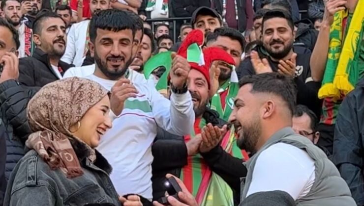 Amed Sportif Faaliyetler maçı öncesi tribünde sürpriz teklif