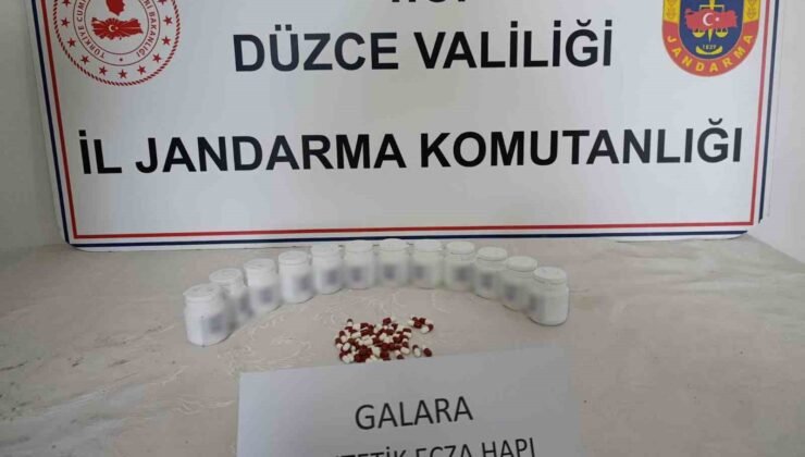 Araçtan atılan poşetten uyuşturucu çıktı