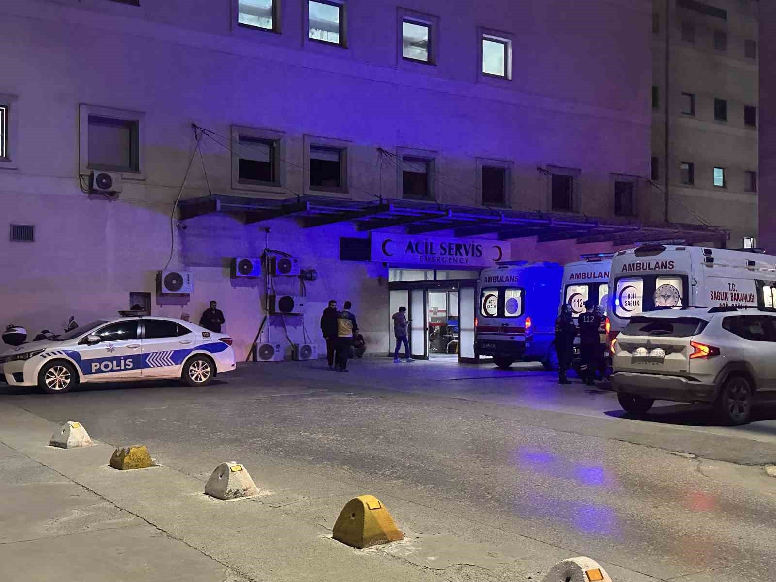 Arkadaşına kanser olduğunu söyleyip silahıyla kendini vurdu