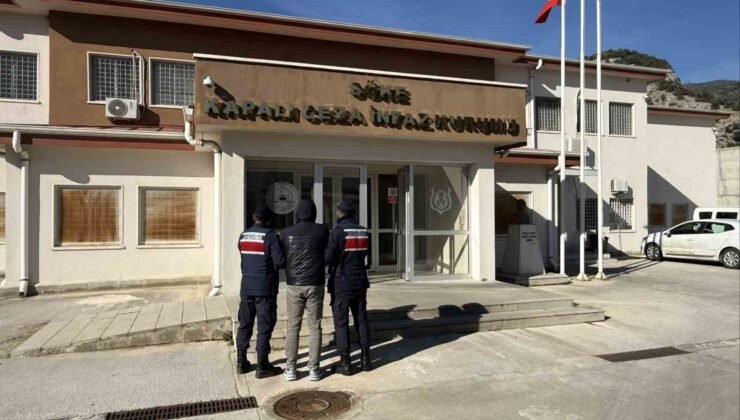 Aydın’da aranan şahıslar jandarmadan kaçamadı