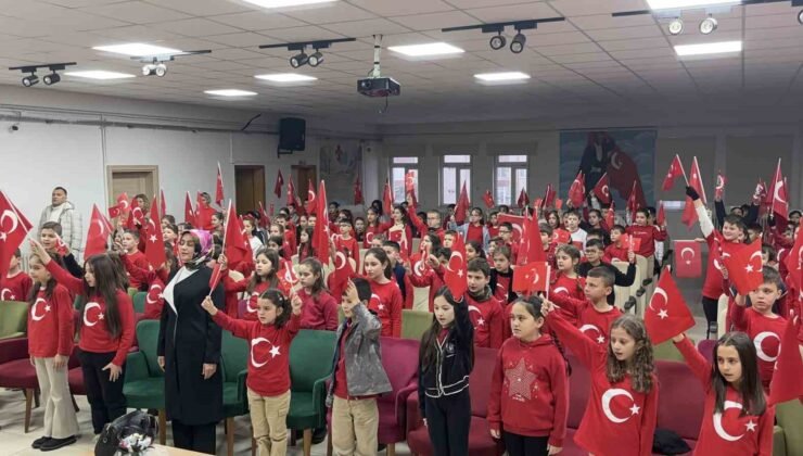 Babaeski’de ilk ders ’Bayrak Sevgisi’ oldu