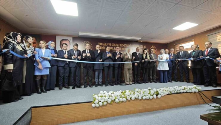 Bakan Göktaş: “28 Şubat’ın karanlık izlerini silmek için gece gündüz demeden çalışmaya devam edeceğiz”