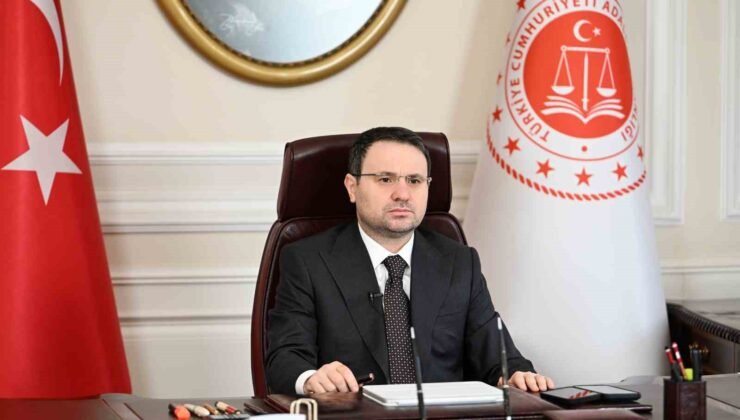 Bakan Gürlek: “Ticari davaların en kısa sürede sonuca bağlanması için çalışmalarımızı kesintisiz sürdüreceğiz”