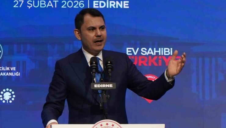 Bakan Kurum: “11 ilimizde eş zamanlı çalışarak bir Avrupa ülkesi büyüklüğündeki alanı yeniden inşa ettik”