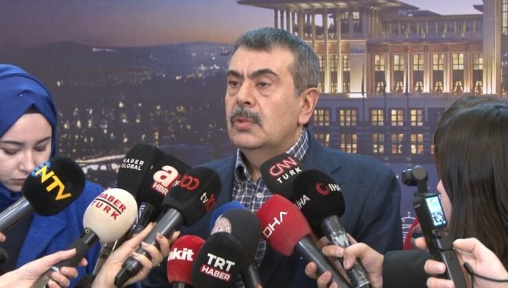 Bakan Tekin: “Ben Özgür Özel kadar midesi geniş bir adam değilim”