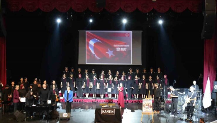 Bakan Tekin: “Geçmişine bağlı, gelecekten ümitli gençler yetiştirmek istiyoruz”