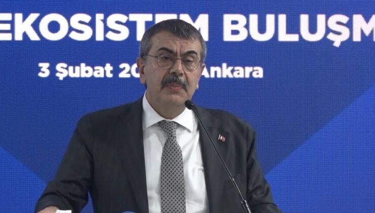 Bakan Tekin: “Teknolojiye dair her adımı geniş yelpazeyle tartmak durumundayız”