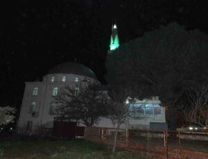 Balıkesir’de 3 dakika erken okunan ezan kafaları karıştırdı