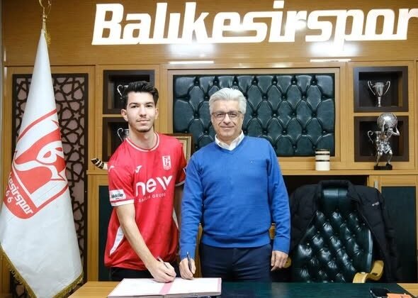 Balıkesirspor, Ozan, Hüseyin Melih ve Mert Hüseyin’e imza attırdı
