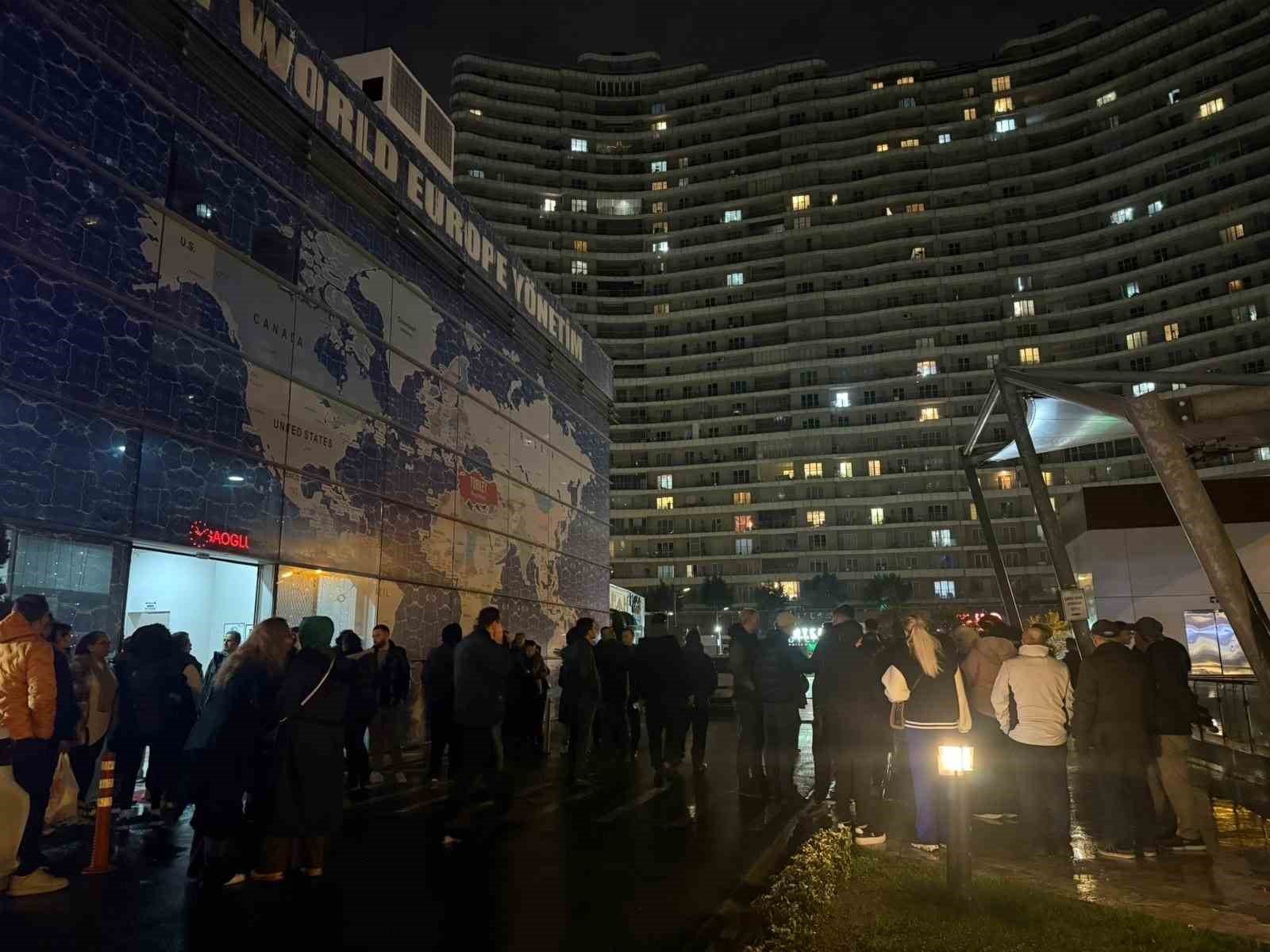 Başakşehir’de sitede yönetim krizinde 5 milyon TL’nin başka hesaplara aktarıldığı iddiası