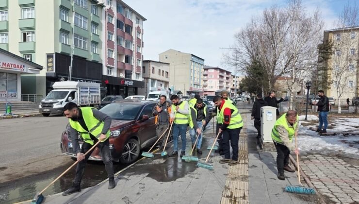 Başkan Demir’den temizlik çağrısı; “Ardahan hepimizin”